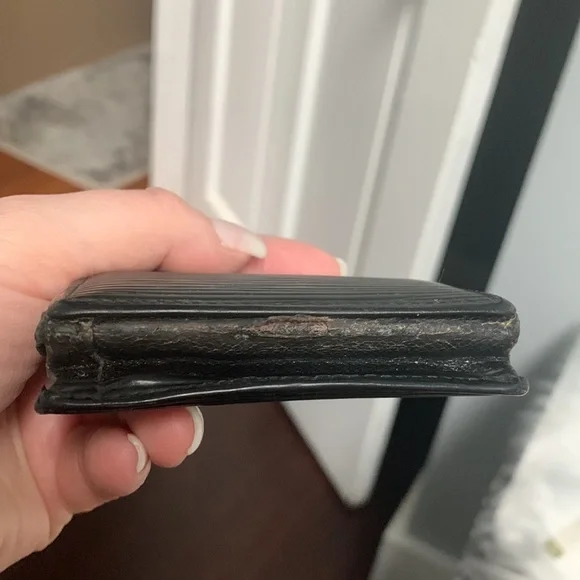 ❌SOLD 1997 authentic Louis Vuitton small coin / earbud case - Picture 6 of 17